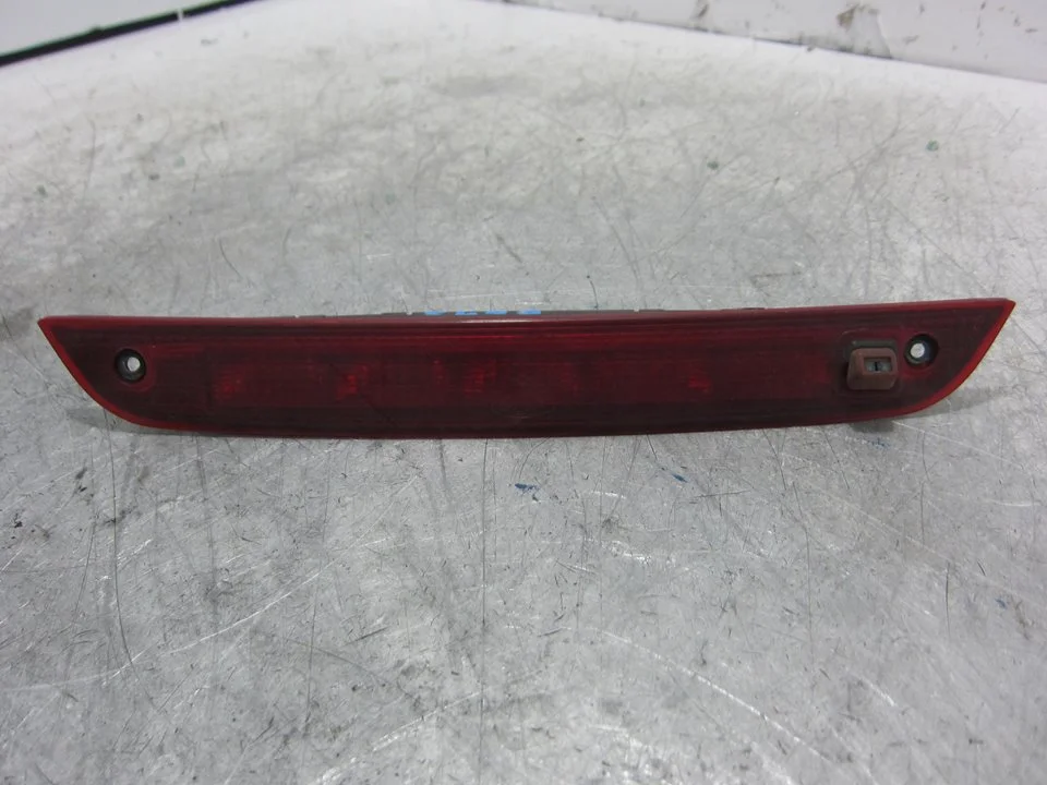 Foto de LUZ CENTRAL DE FRENO FORD FOCUS BERLINA (CAK) 1.6 16V CAT (101 CV / 74 KW) referencia XS4X13A613AB