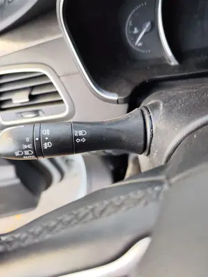 Foto de MANDO MULTIFUNCION RENAULT TALISMAN SPORT TOURER 1.6 dCi Diesel FAP Energy (131 CV / 96 KW) referencia 255674099R foto 3