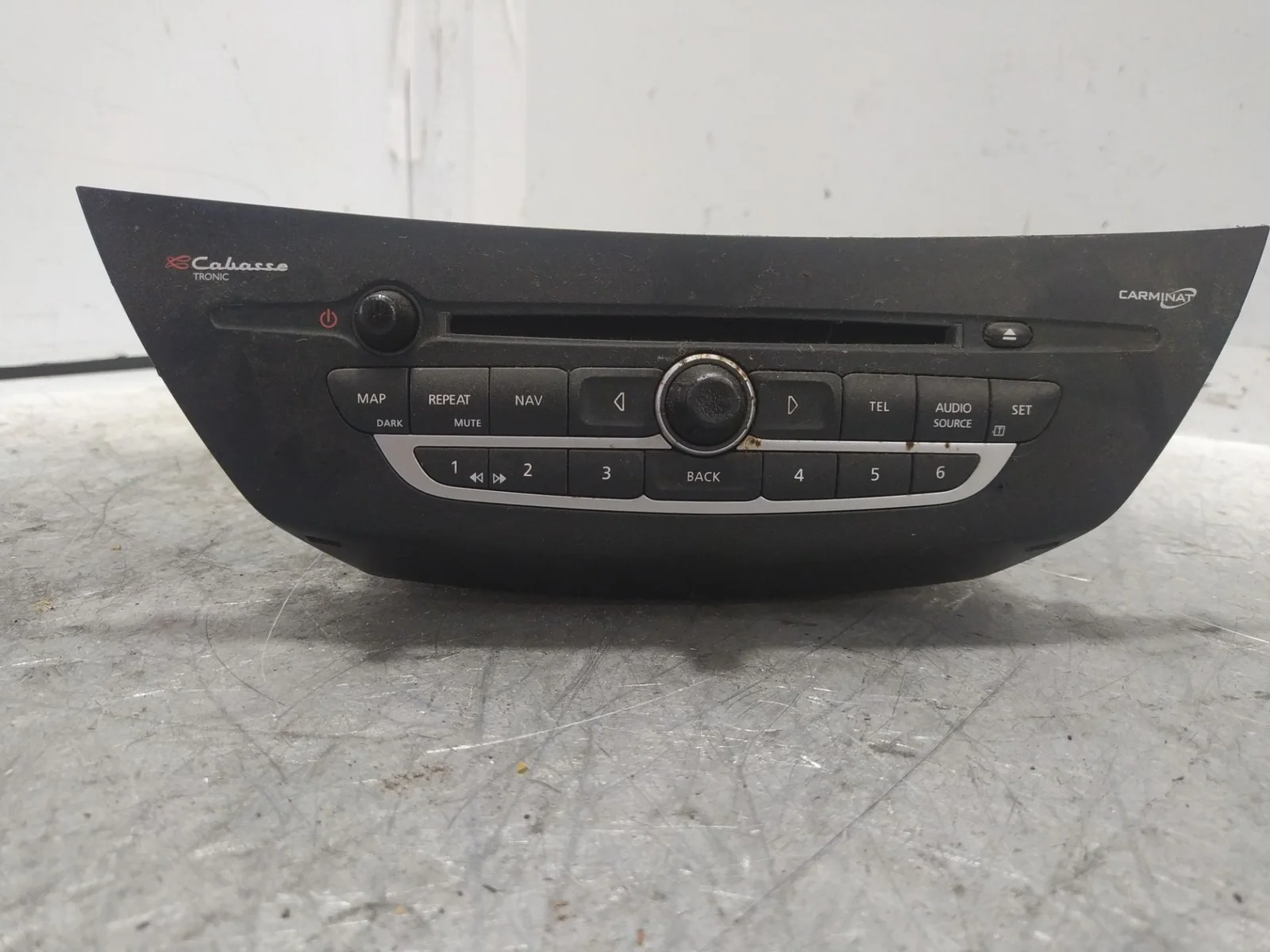 Foto de SISTEMA AUDIO / RADIO CD RENAULT LAGUNA III BERLINA 1.5 dCi Diesel (110 CV / 81 KW) referencia 281150005R