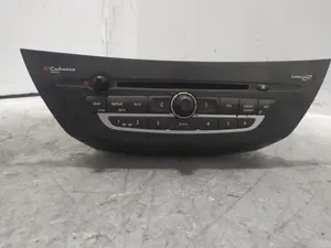 Foto de SISTEMA AUDIO / RADIO CD RENAULT LAGUNA III BERLINA 1.5 dCi Diesel (110 CV / 81 KW) referencia 281150005R