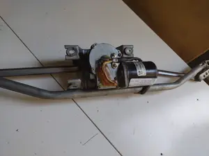 Foto de MOTOR LIMPIA DELANTERO OPEL ZAFIRA A referencia 404496 foto 3
