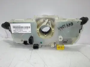 Foto de MANDO MULTIFUNCION RENAULT LAGUNA III BERLINA 2.0 dCi Diesel CAT (131 CV / 96 KW) referencia 7W00629570 foto 9