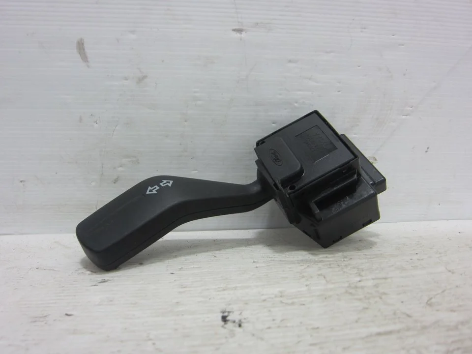 Foto de MANDO INTERMITENTES FORD TRANSIT CONNECT (TC7) 1.8 TDCi CAT (90 CV / 66 KW) referencia 4M5T13335AD