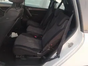 Foto de ASIENTOS TRASERO IZQUIERDO CITROEN C4 PICASSO 1.6 HDi FAP (112 CV / 82 KW)