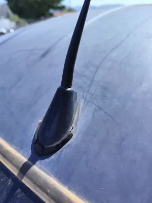 Foto de BASE DE ANTENA OPEL COMBO (CORSA C) 1.3 16V CDTI CAT (Z 13 DT / LN9) (69 CV / 51 KW) referencia 97145351