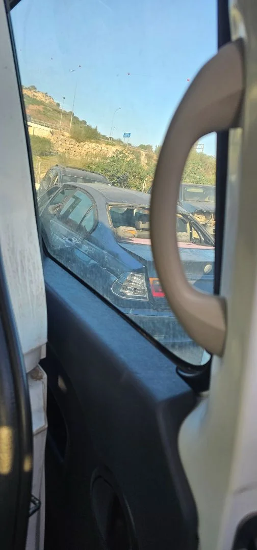 Foto de ASIDERO TECHO TRASERO IZQUIERDO RENAULT KANGOO II (F/KW0) 1.5 dCi Diesel FAP (90 CV / 66 KW)