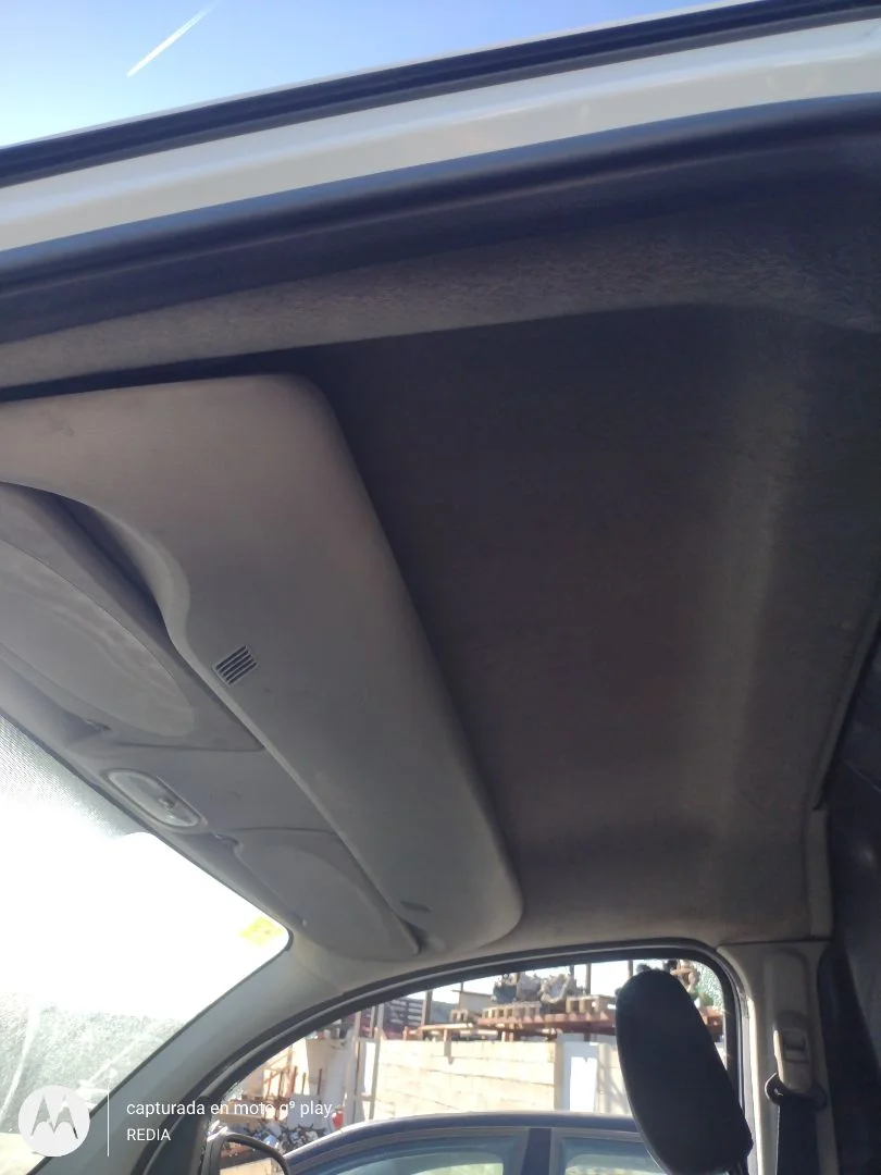 Foto de TECHO INTERIOR RENAULT KANGOO II (F/KW0) 1.5 dCi Diesel FAP (90 CV / 66 KW)