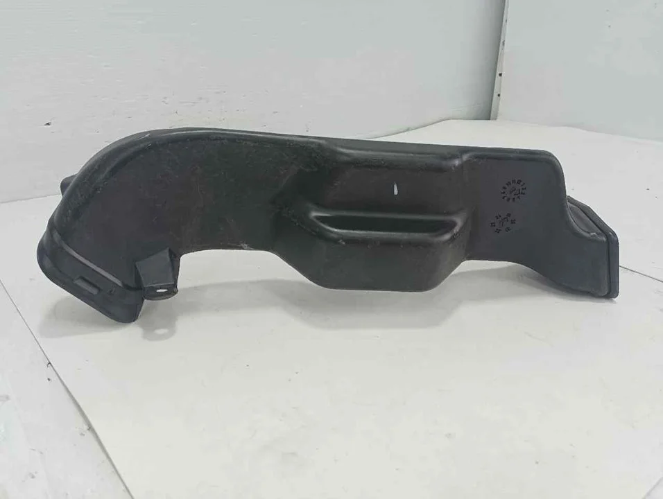 Foto de NO IDENTIFICADO PORSCHE MACAN (95BA) referencia 8R1819655