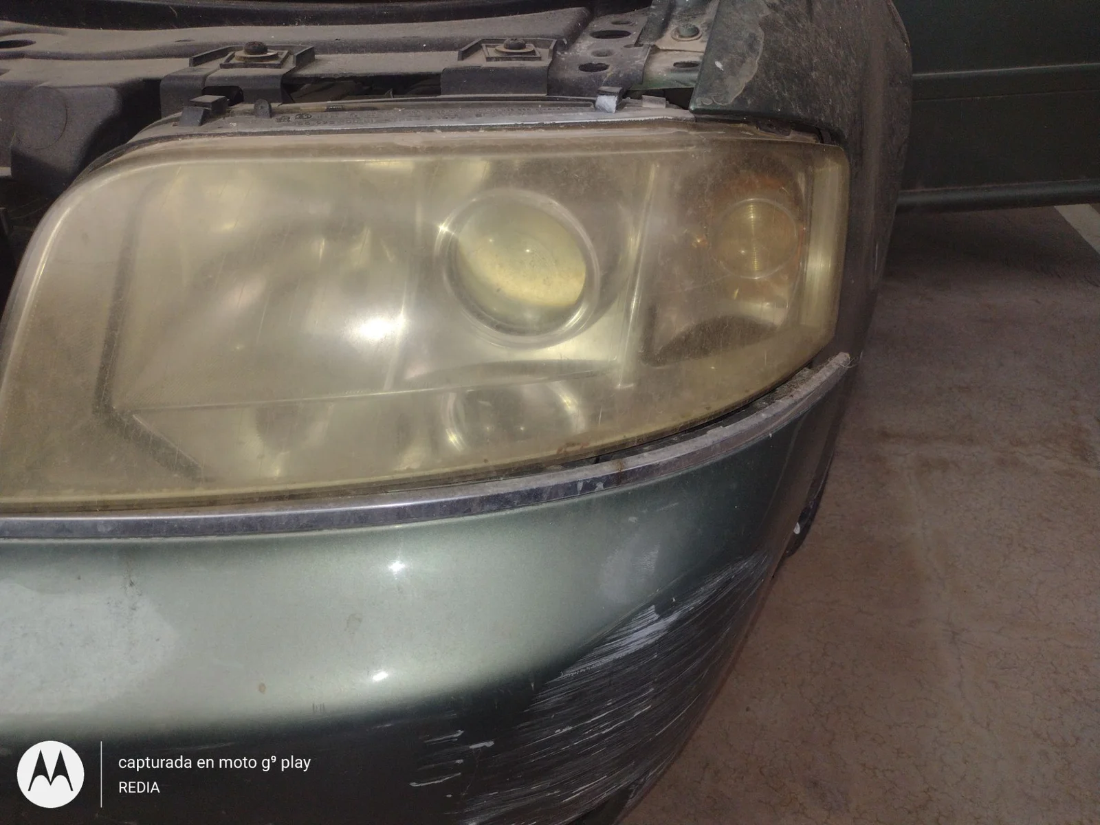 Foto de FARO IZQUIERDO AUDI A6 BERLINA (4B2) 1.9 TDI (131 CV / 96 KW)