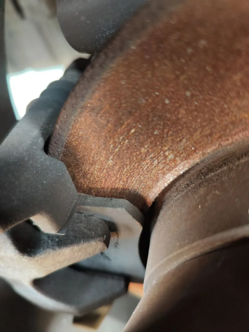 Foto de PINZA DE FRENO TRASERA DERECHA PEUGEOT 307 (S1)(04.2001) 1.6 16V CAT (109 CV / 80 KW) referencia 4400N5