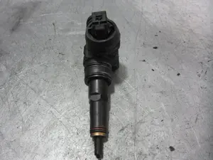 Foto de INYECTOR SEAT ALTEA (5P1) 1.9 TDI (105 CV / 77 KW) referencia 038130073AG foto 2