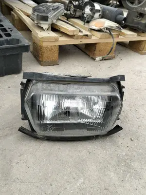 Foto de FARO DELANTERO SUZUKI GSX 550/750/1100 (1984-1989) 1127 cm3 - 74 kW (101 CV / 74 KW)