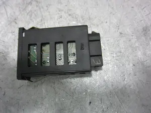Foto de INTERRUPTOR BMW SERIE 3 BERLINA (E36) 2.0 24V (150 CV / 110 KW) referencia 61311387457 foto 4