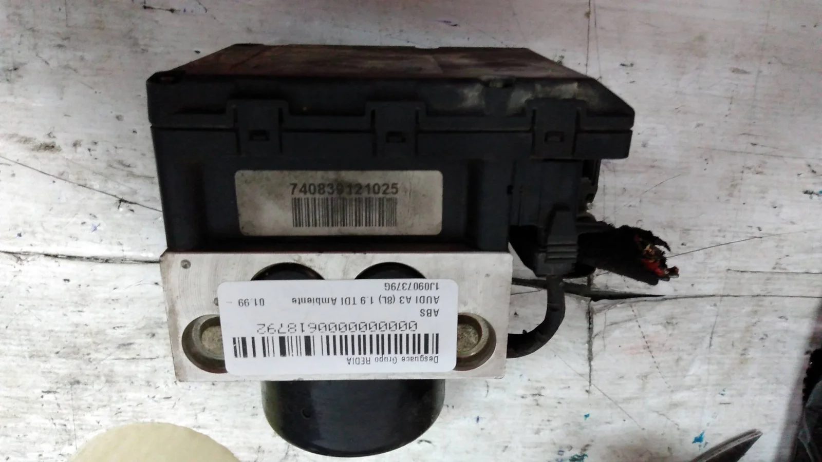 Foto de ABS AUDI A3 (8L) 1.9 TDI (90 CV / 66 KW) referencia 1J0614117C