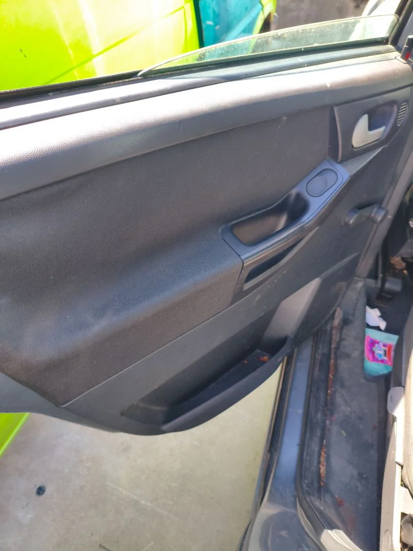 Foto de GUARNECIDO PUERTA TRASERA IZQUIERDA OPEL MERIVA 1.7 16V DTI CAT (Y 17 DT / LR6) (75 CV / 55 KW) referencia 13123582