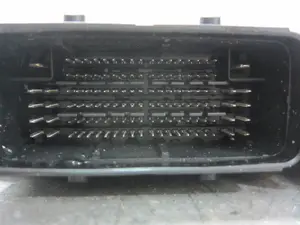Foto de CENTRALITA MOTOR UCE PEUGEOT 208 1.2 12V e-VTi / PureTech (81 CV / 60 KW) referencia 9829598880 foto 3