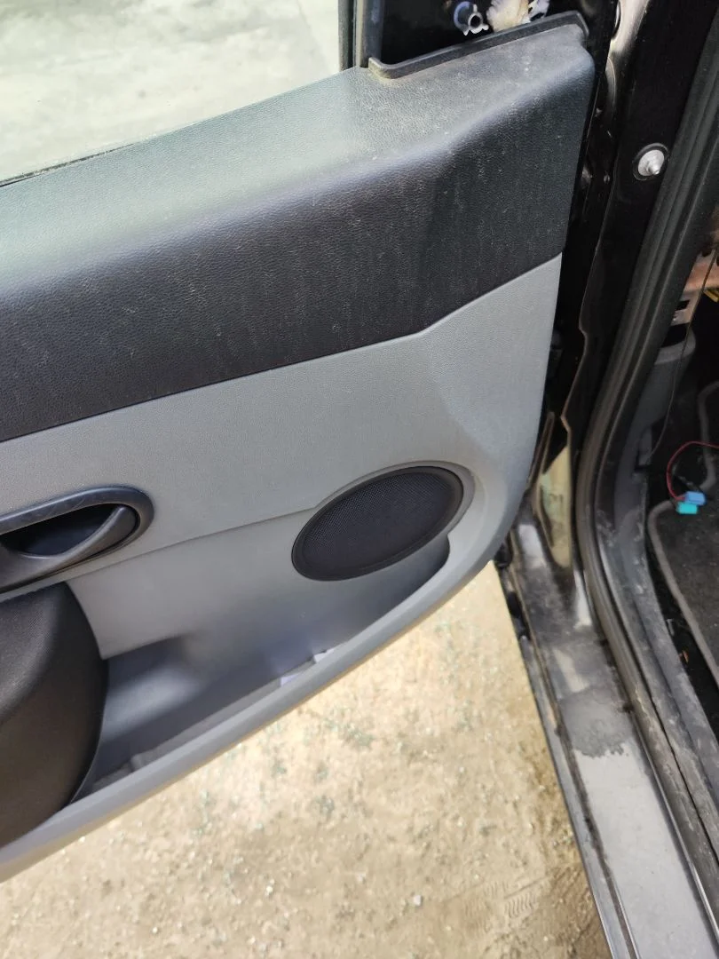 Foto de CENTRALITA CONFORT RENAULT CLIO III 1.2 16V (75 CV / 55 KW)