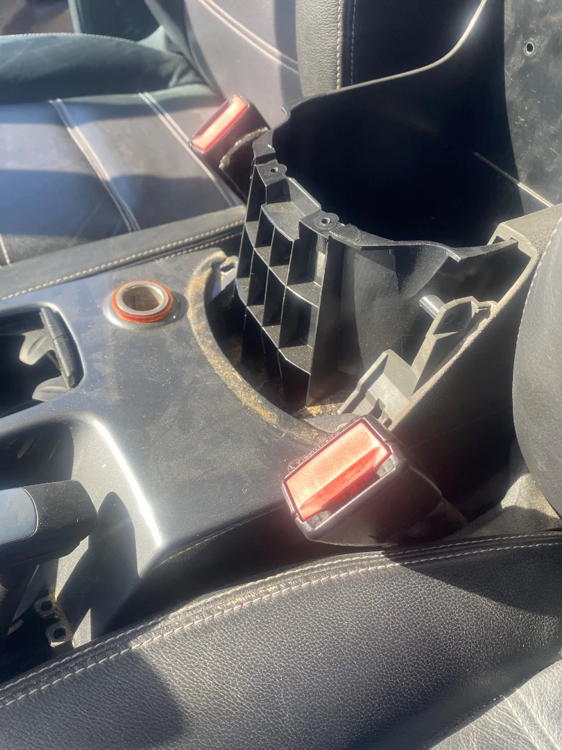 Foto de ENGANCHE CINTURON DELANTERO IZQUIERDO FORD KUGA (CBV) 2.0 TDCi CAT (136 CV / 100 KW)