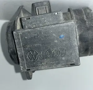 Foto de CAUDALIMETRO AUDI A4 AVANT (B5) referencia 074906461