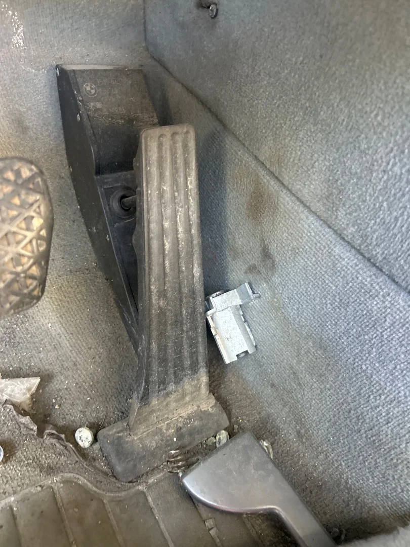 Foto de PEDAL ACELERADOR BMW SERIE X5 (E53) 3.0 Turbodiesel CAT (218 CV / 160 KW)
