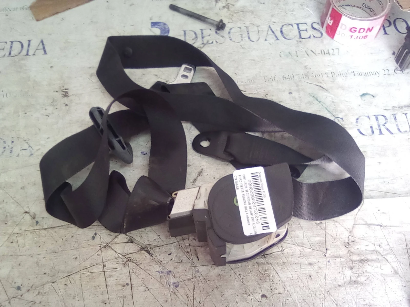 Foto de CINTURON SEGURIDAD DELANTERO IZQUIERDO FORD FIESTA BERLINA (DX) 1.25 16V CAT (75 CV / 55 KW) referencia C7K9AAGB