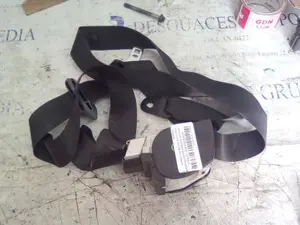 Foto de CINTURON SEGURIDAD DELANTERO IZQUIERDO FORD FIESTA BERLINA (DX) 1.25 16V CAT (75 CV / 55 KW) referencia C7K9AAGB