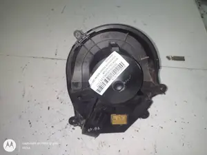 Foto de MOTOR CALEFACCION VOLKSWAGEN PASSAT BERLINA (3B3) referencia 740221233F foto 2