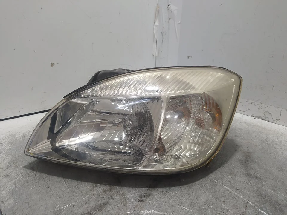 Foto de FARO IZQUIERDO KIA RIO (JB) 1.5 CRDi (110 CV / 81 KW) referencia 921011G0L