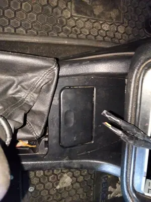 Foto de CENICERO PEUGEOT 406 BERLINA (S1/S2) 2.0 HDi CAT (90 CV / 66 KW)