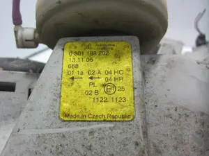 Foto de FARO DERECHO MERCEDES-BENZ VANEO (BM 414) COMPACT VAN 1.9 CAT (125 CV / 92 KW) referencia 0301189202 foto 4