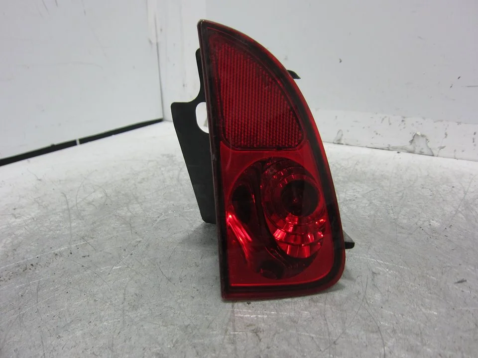 Foto de FARO ANTINIEBLA TRASERO IZQUIERDO RENAULT ESPACE IV (JK0) 2.0 16V (136 CV / 100 KW) referencia 8200027155