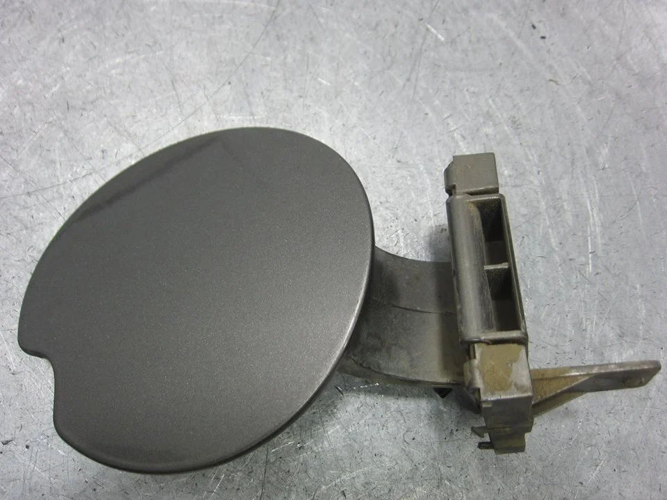 Foto de TAPA EXTERIOR COMBUSTIBLE PEUGEOT 307 BREAK / SW (S1)(04.2002) 2.0 HDi FAP CAT (107 CV / 79 KW) referencia 9643083777