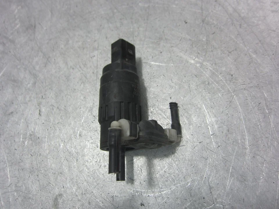 Foto de BOMBA LIMPIA SEAT LEON (5F1) 1.6 TDI (105 CV / 77 KW) referencia 1K6955651
