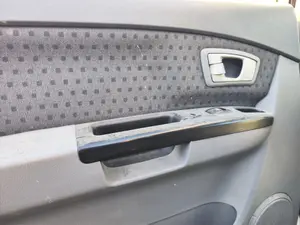 Foto de MANETA INTERIOR TRASERA IZQUIERDA KIA CARENS (RS) 1.8 16V CAT (126 CV / 93 KW)