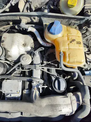 Foto de MOTOR COMPLETO AUDI A6 BERLINA (4B2) 2.5 V6 24V TDI (150 CV / 110 KW) referencia AFB foto 3