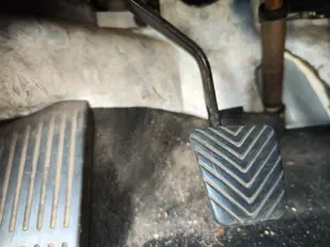 Foto de PEDAL EMBRAGUE KIA CEED (JD) 1.4 CAT (99 CV / 73 KW)