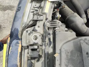 Foto de CERRADURA CAPO BMW SERIE 5 BERLINA (E39) 3.0 24V Turbodiesel CAT (193 CV / 142 KW) foto 2