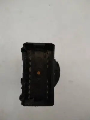 Foto de MANDO LUCES SIN MARCA SIN MODELO referencia 6L1941531Q foto 4