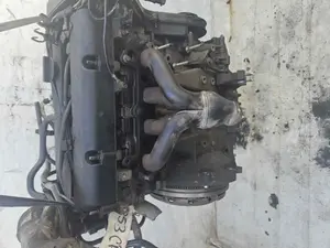 Foto de MOTOR COMPLETO FORD FOCUS BERLINA (CAK) 1.6 16V CAT (101 CV / 74 KW) referencia FYDB foto 7