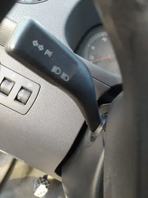 Foto de MANDO INTERMITENTES VOLKSWAGEN CADDY (2K)(02.2004) 1.9 TDI (105 CV / 77 KW)