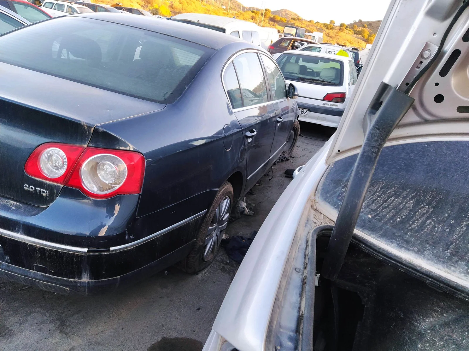 Foto de LLANTA VOLKSWAGEN PASSAT BERLINA (3C2) 2.0 TDI (140 CV / 103 KW) referencia 3C0601025AFFKZ