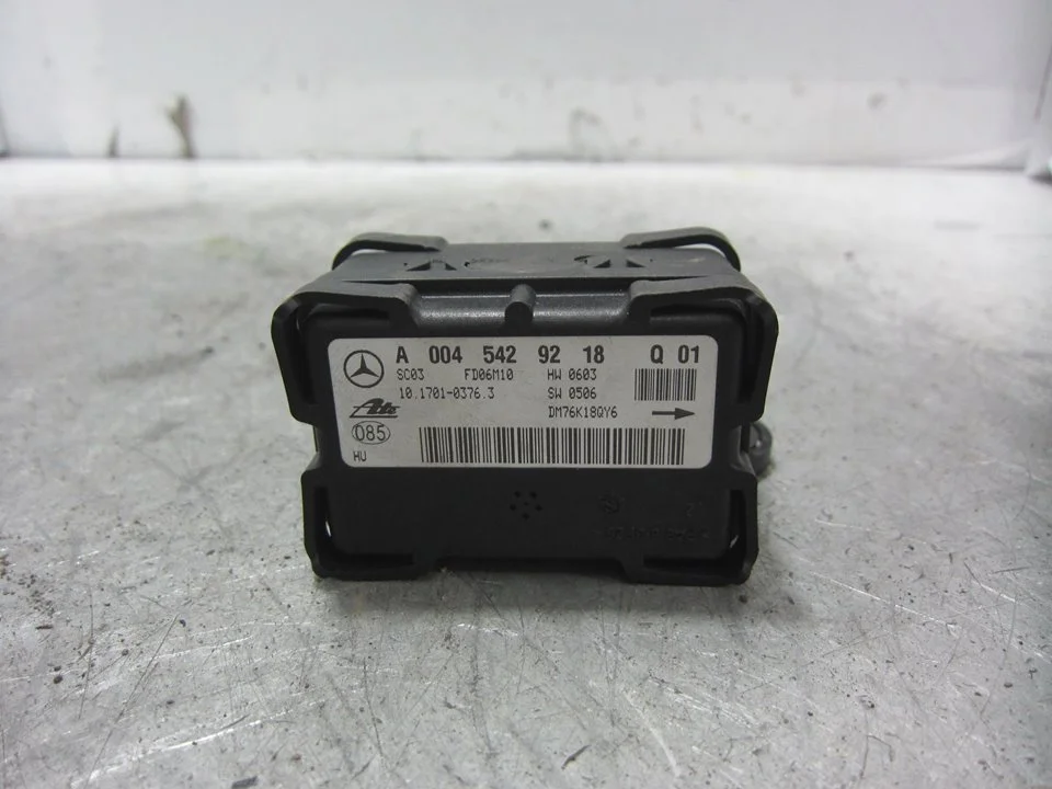 Foto de MODULO ELECTRONICO MERCEDES-BENZ CLASE C (BM 203) SPORTCOUPE referencia A0045429218