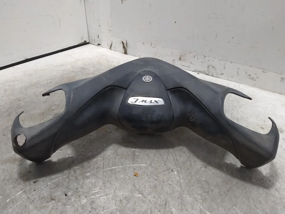 Foto de NO IDENTIFICADO YAMAHA TMAX 500 499 cm3 - 32.00 kW (44 CV / 32 KW) referencia 4B5 COVER