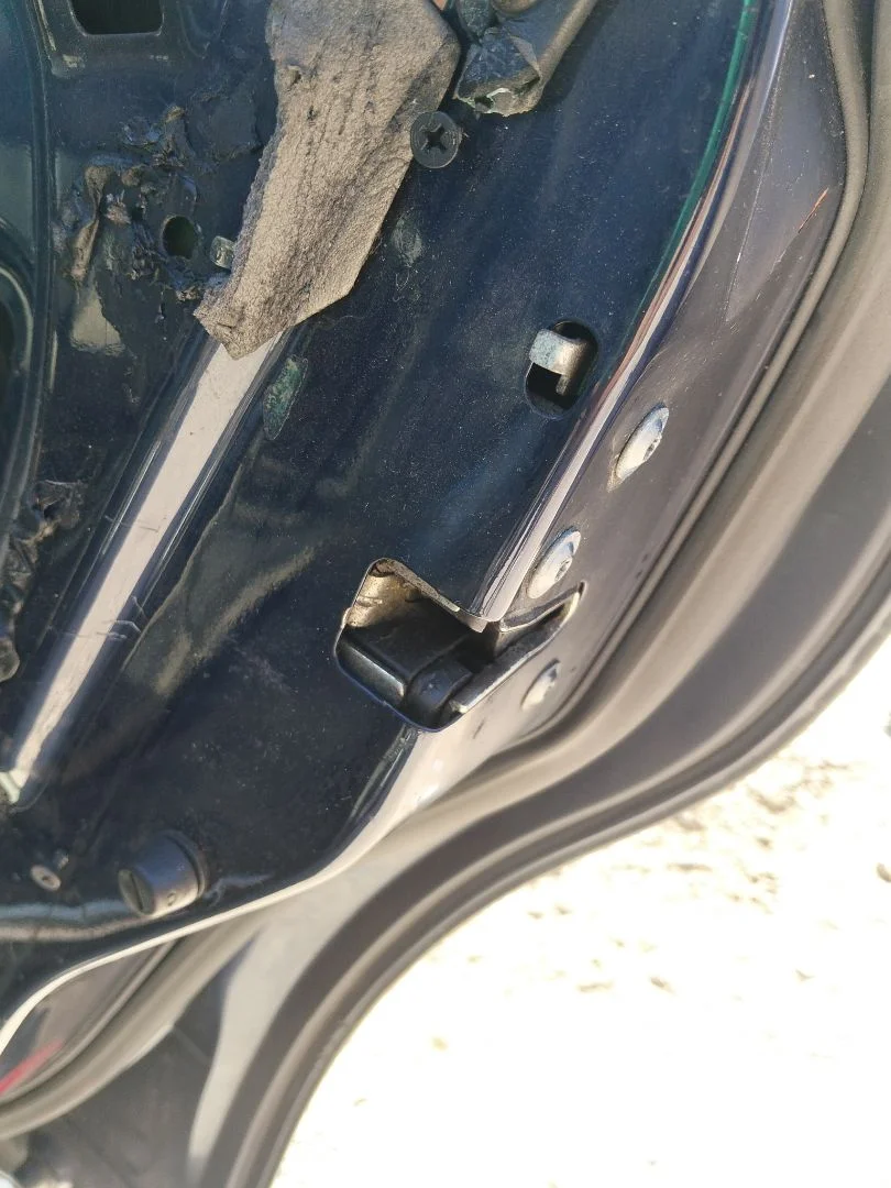 Foto de CERRADURA PUERTA TRASERA DERECHA MG ROVER ROVER 75 (RJ) 2.0 16V CDT (116 CV / 85 KW) referencia FQM000090