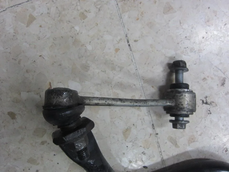 Foto de TIRANTE DELANTERO IZQUIERDO PORSCHE PANAMERA (TIPO 970) referencia 97006902