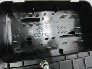 Foto de CAJA RELES / FUSIBLES SEAT ALTEA (5P1) 1.9 TDI (105 CV / 77 KW) referencia 01394932 foto 3