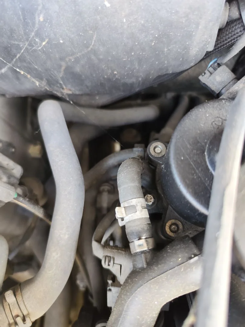 Foto de ALTERNADOR MERCEDES-BENZ VANEO (BM 414) COMPACT VAN 1.7 CDI Diesel CAT (75 CV / 55 KW)