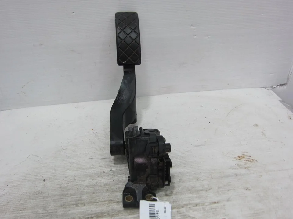 Foto de PEDAL ACELERADOR AUDI A3 (8L) 1.9 TDI (110 CV / 81 KW) referencia 1J1721503H