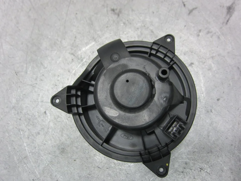 Foto de MOTOR CALEFACCION FORD FOCUS FAMILIAR (CAK) 1.8 TDCi CAT (101 CV / 74 KW) referencia XS4H18456AD