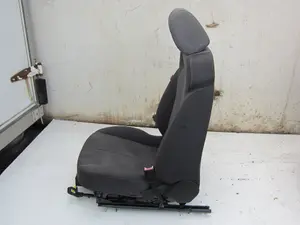 Foto de JUEGO ASIENTOS COMPLETO SEAT LEON (1P1) 1.6 TDI (105 CV / 77 KW) referencia 1K4881105 foto 18
